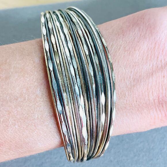 Two Tone Wire Cuff Bracelet Gold Tone Silver Tone - Picture 1 of 4